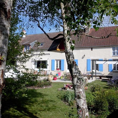 Bed and Breakfast Les Hirondelles Onzain Exterior foto