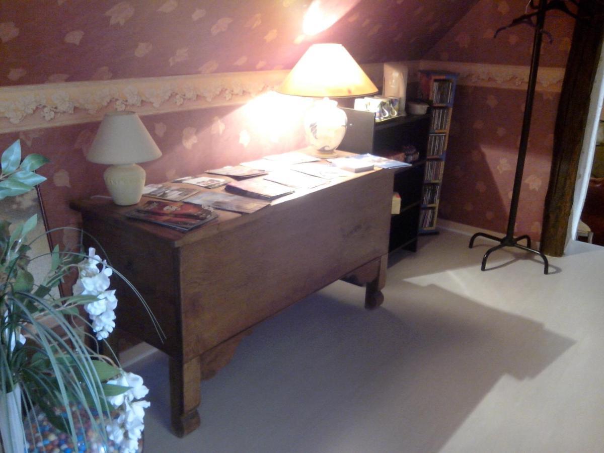 Bed and Breakfast Les Hirondelles Onzain Exterior foto