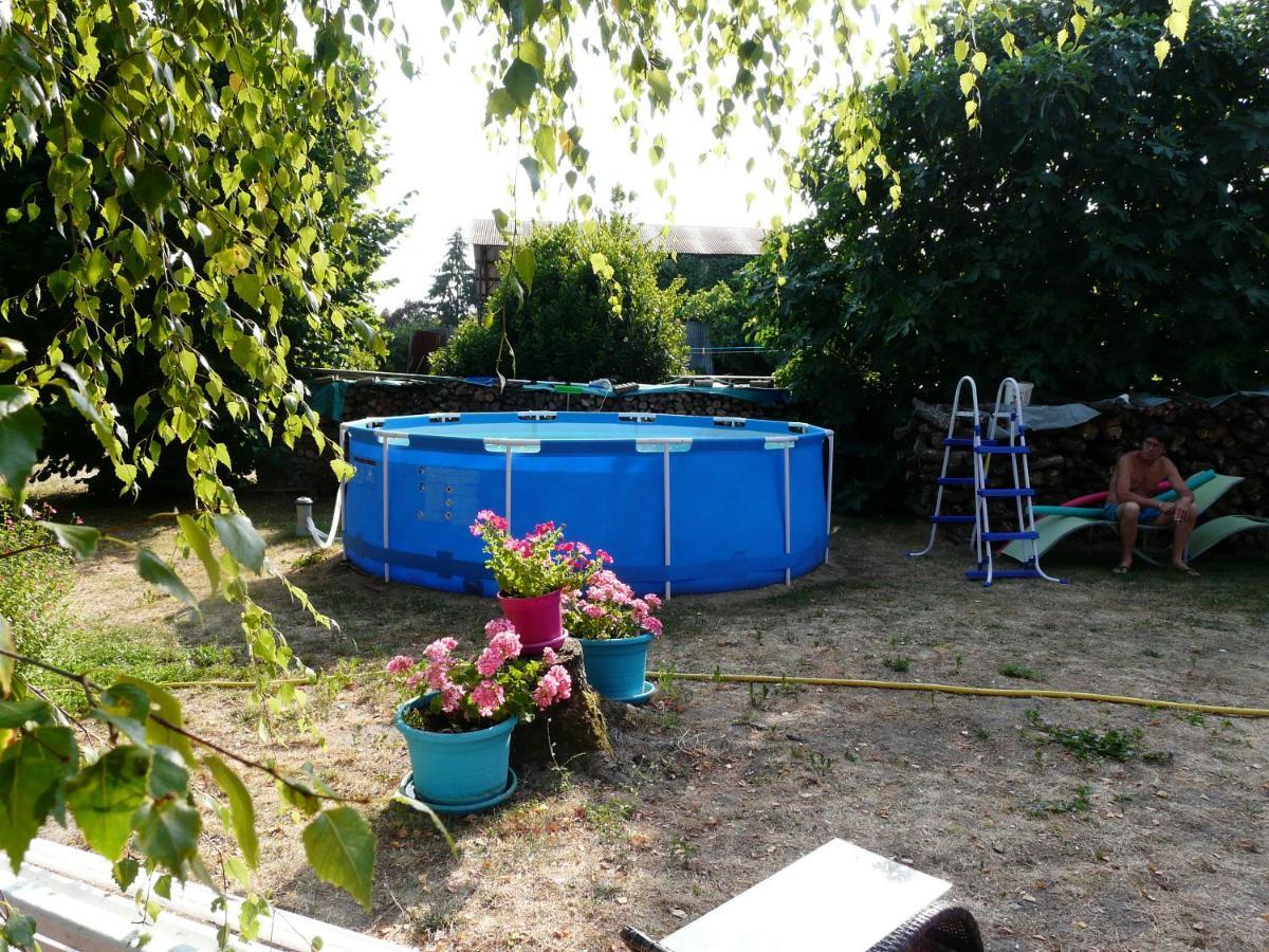 Bed and Breakfast Les Hirondelles Onzain Exterior foto