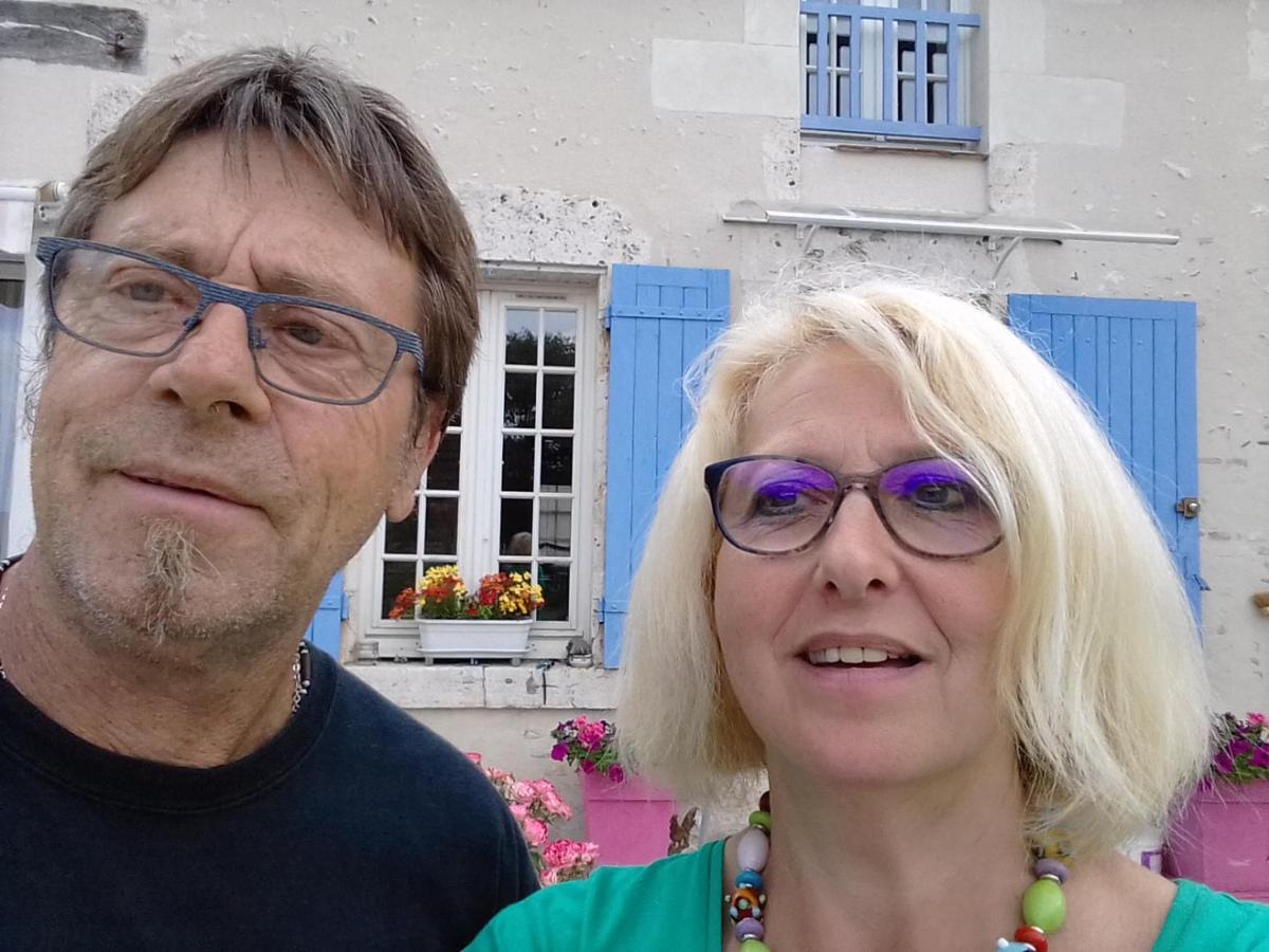 Bed and Breakfast Les Hirondelles Onzain Exterior foto